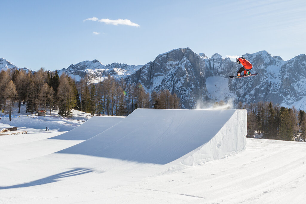 SnowparkBuffaure ┬®F TECH043 (1) SnowparkBuffaure ┬®F TECH043 (1)